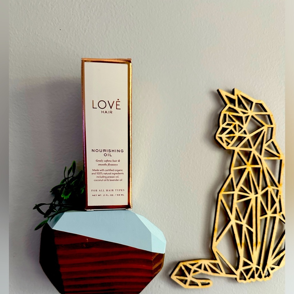 Love Hair Oil 2 fl oz bottle NWT